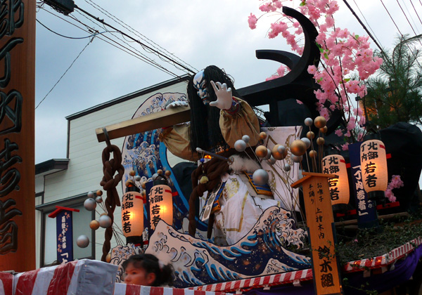 �k���������