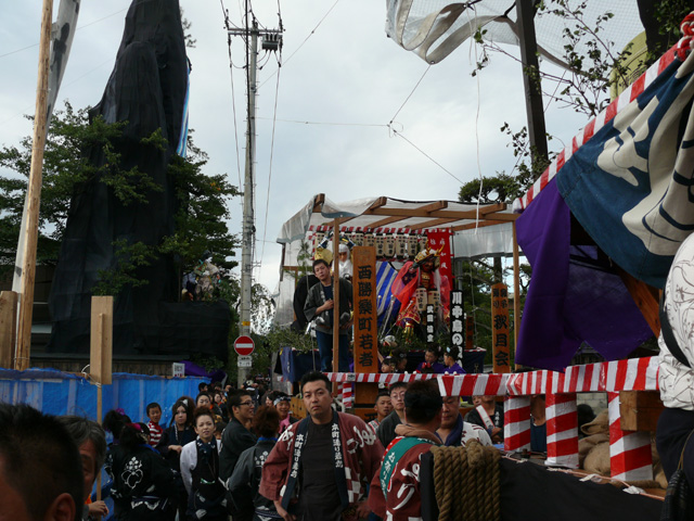 �����y�����