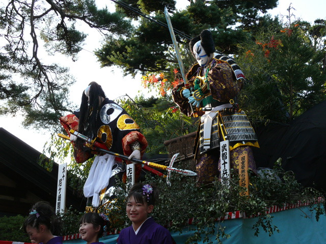 �������