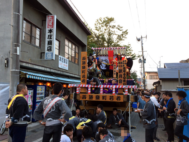 �����y�����