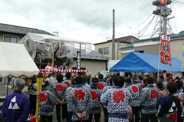 ��V�����