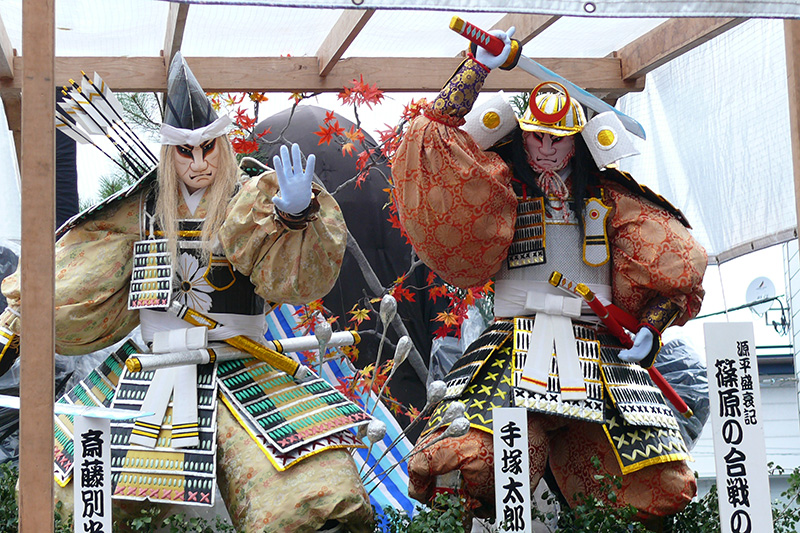 �������