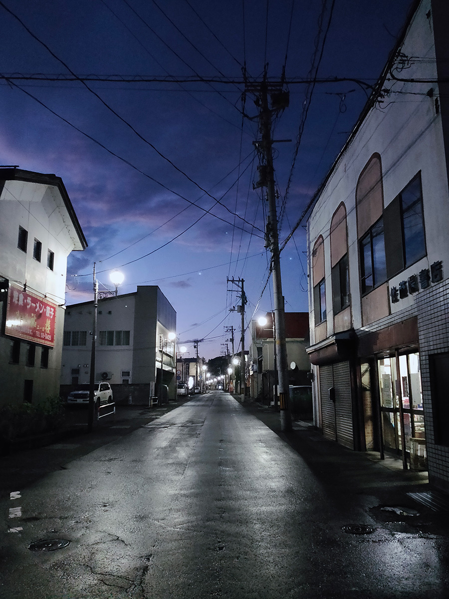 八日夕方の下中町